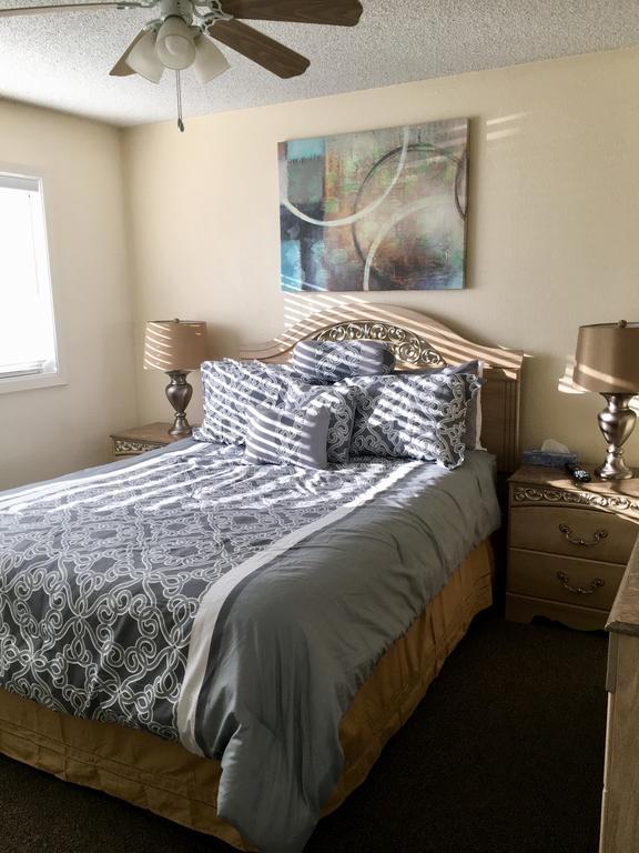 Anchorage Uptown Suites Екстериор снимка