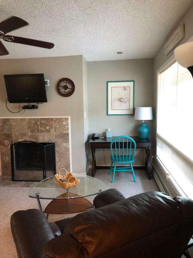 Anchorage Uptown Suites Екстериор снимка