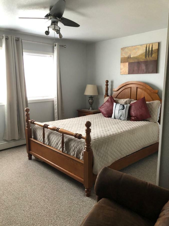 Anchorage Uptown Suites Екстериор снимка
