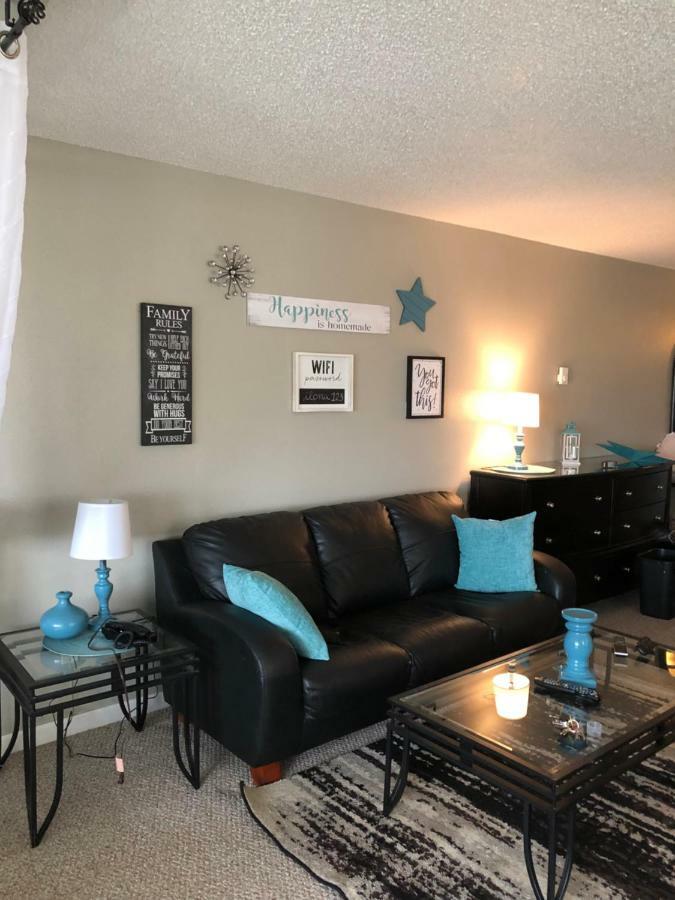 Anchorage Uptown Suites Екстериор снимка