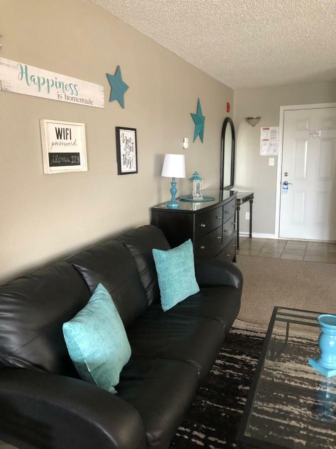 Anchorage Uptown Suites Екстериор снимка