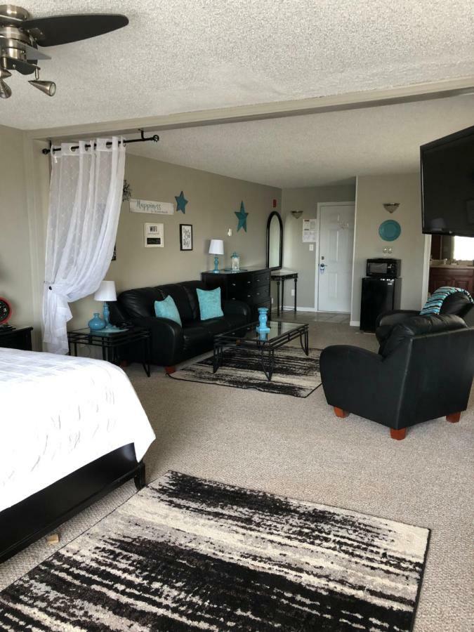 Anchorage Uptown Suites Екстериор снимка