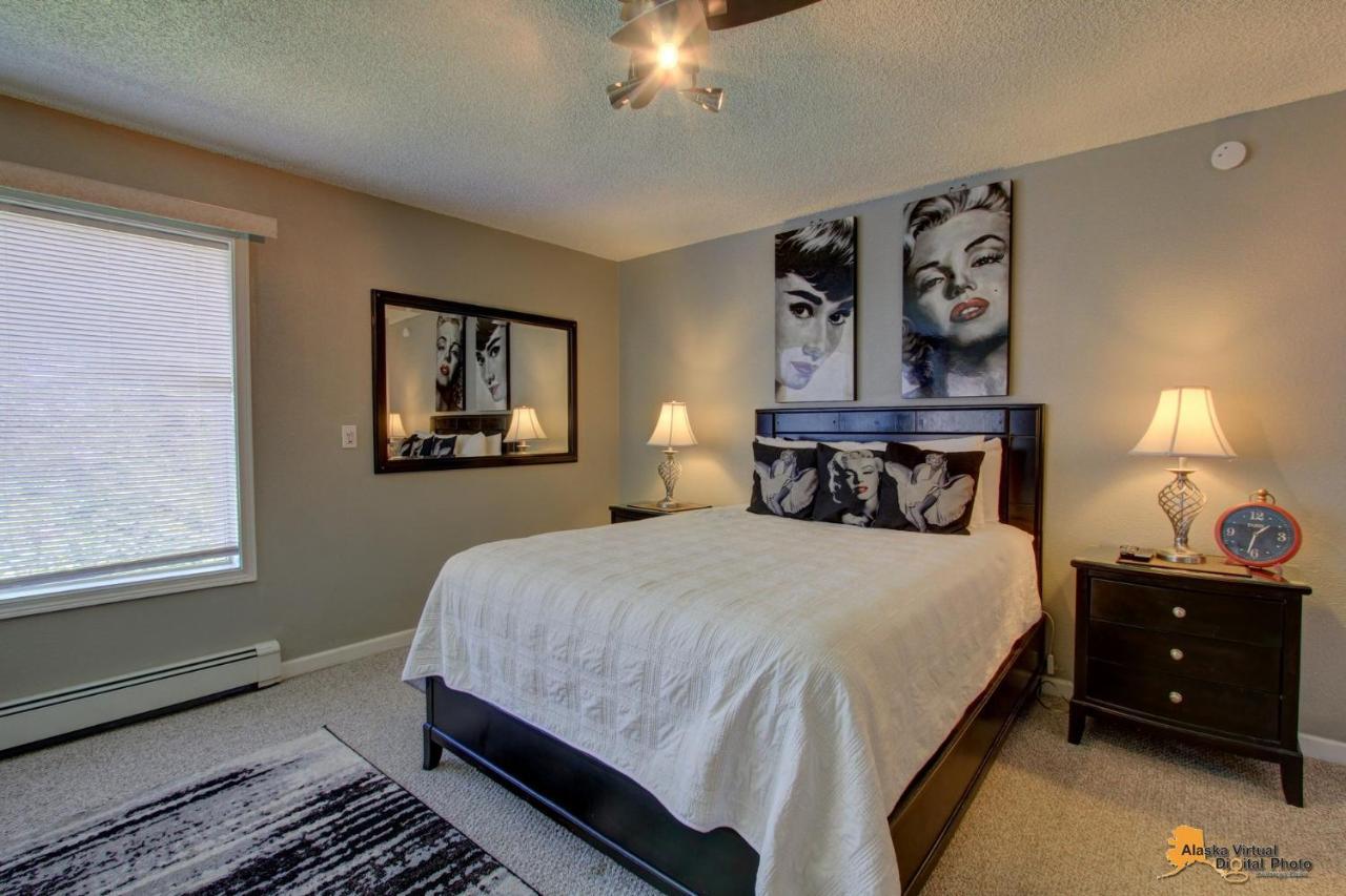 Anchorage Uptown Suites Екстериор снимка